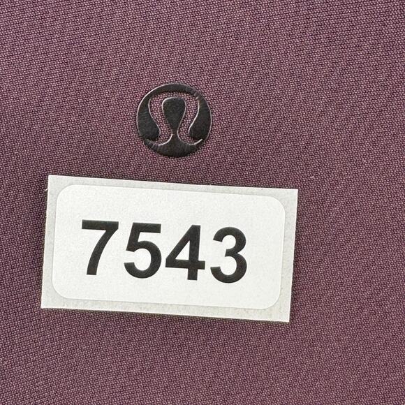 Lululemon Burgundy The Works Golf Short 11" Chino Shorts Size 38 Warpstreme - Picture 15 of 15